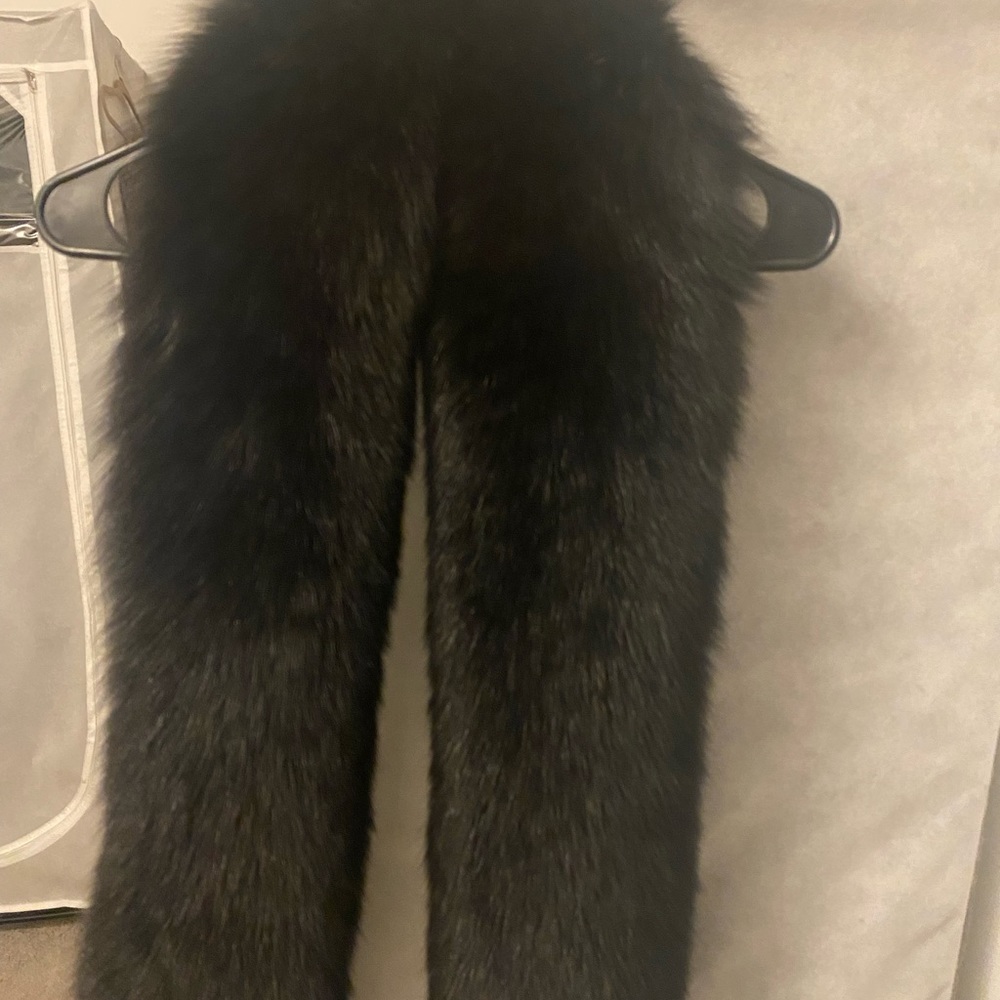 100% black fox scarf w/cashmere